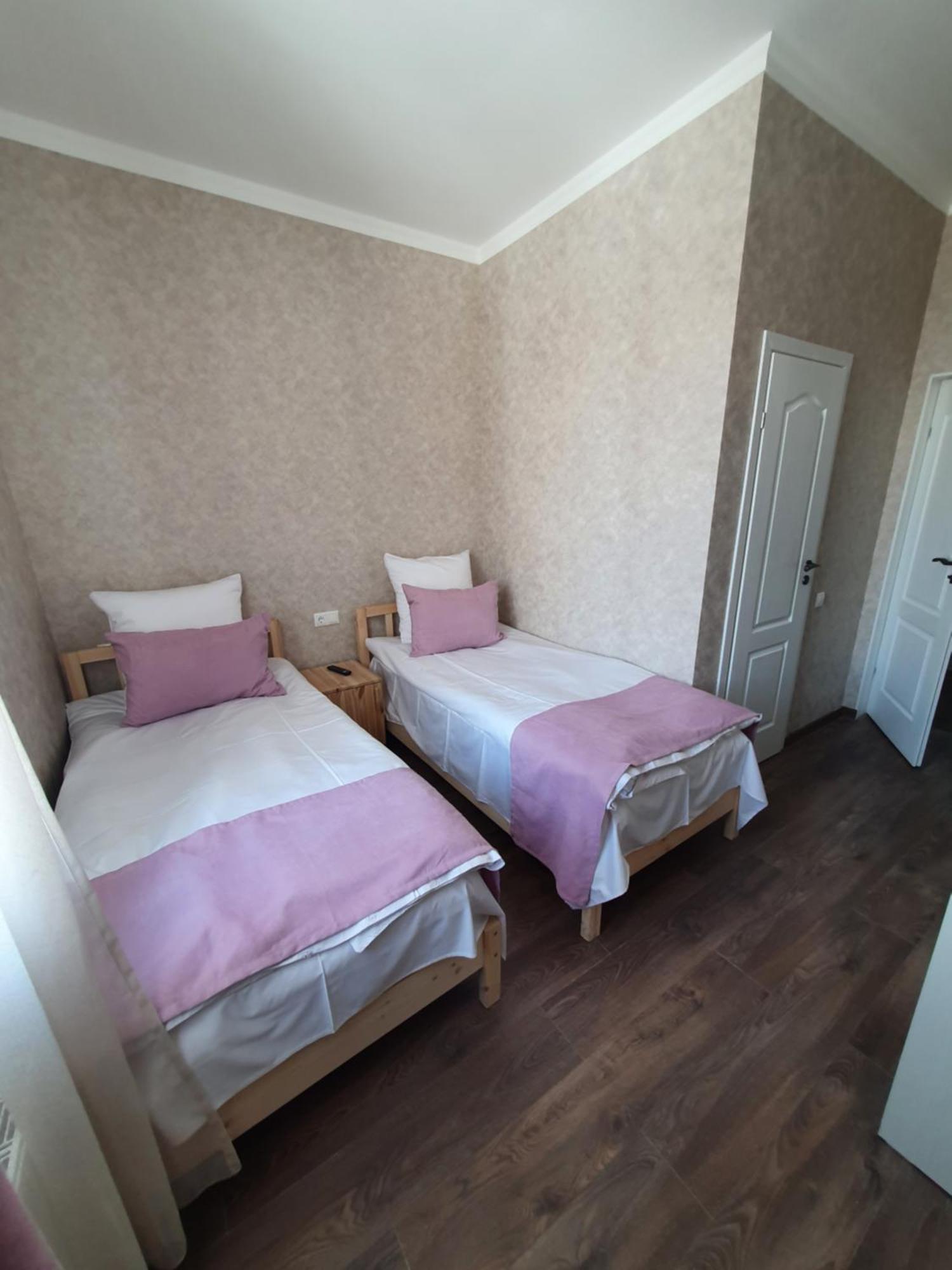 Tsaghkunk Chef House Hotel & Restaurant Sevan Oda fotoğraf