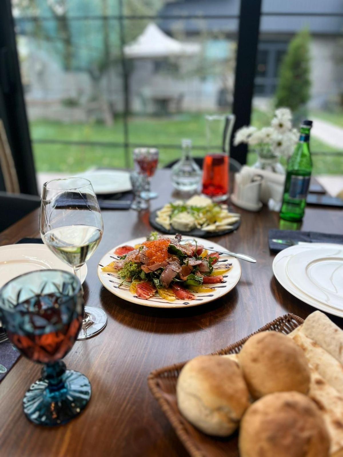 Tsaghkunk Chef House Hotel & Restaurant Sevan Dış mekan fotoğraf