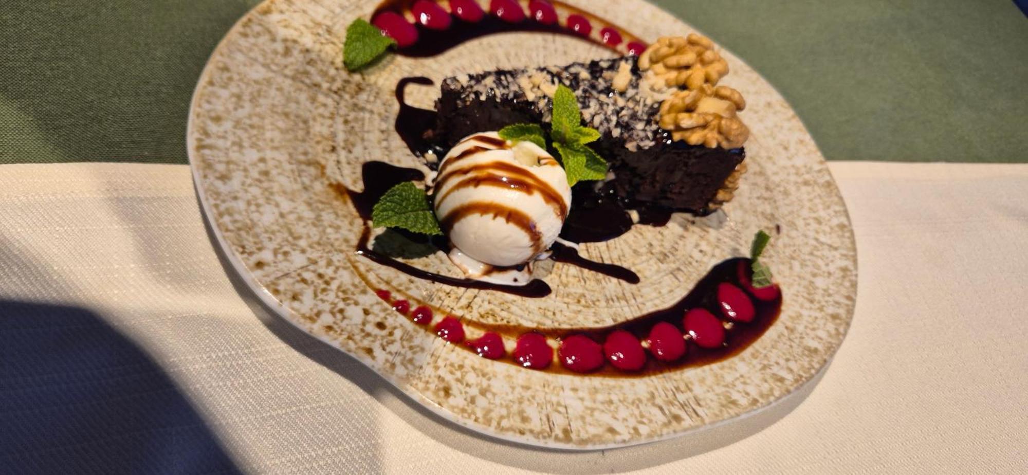 Tsaghkunk Chef House Hotel & Restaurant Sevan Dış mekan fotoğraf
